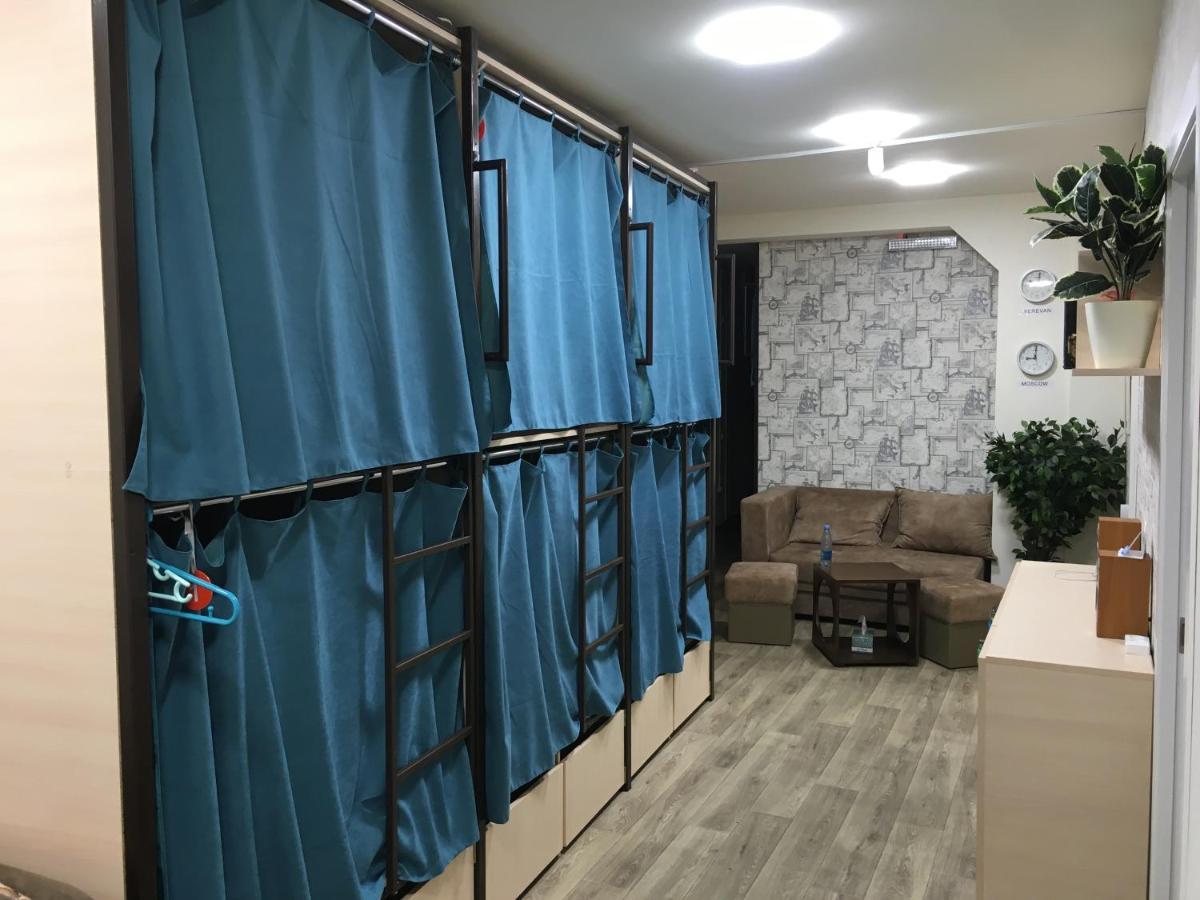 Bonvenon Capsule Hostel Jerevan Eksteriør billede